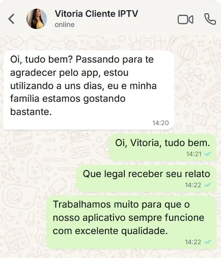 Conversa no WhatsApp: Vitória agradecendo pelo app e contando que ela e a família estão gostando bastante